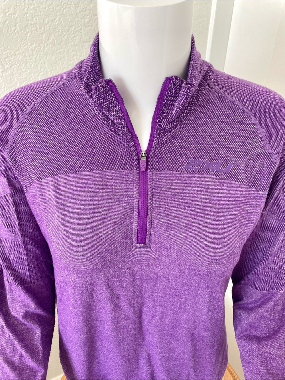 2XU Women’s Performance Quarter Zip Pullover in Heathered Purple - XS